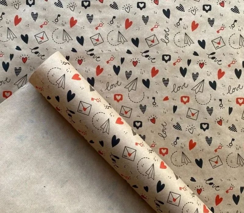 Крафт бумага в рулоне 0,71х10 м "Love"