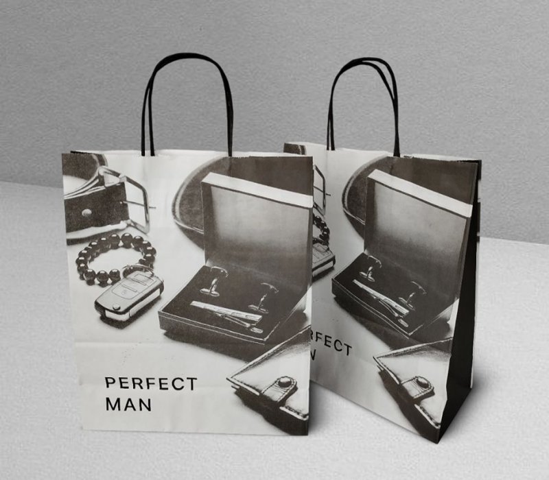 Подарочный пакет с кручеными ручками белый 260x120x320 "Для идеального мужчины" с черными ручками