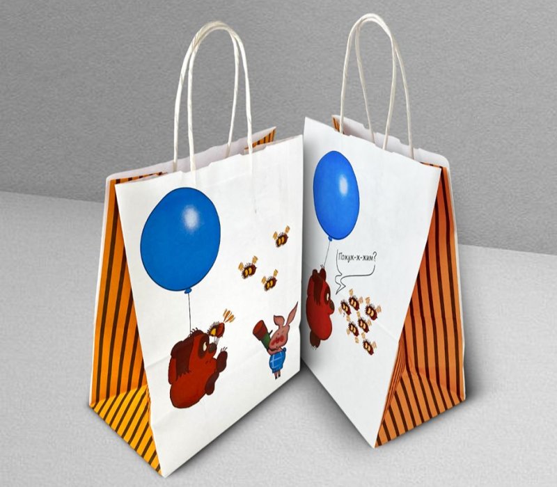 Подарочный пакет с кручеными ручками белый 240x140x300 "Винни Пух. Пожуж-ж-жим" внутри белый